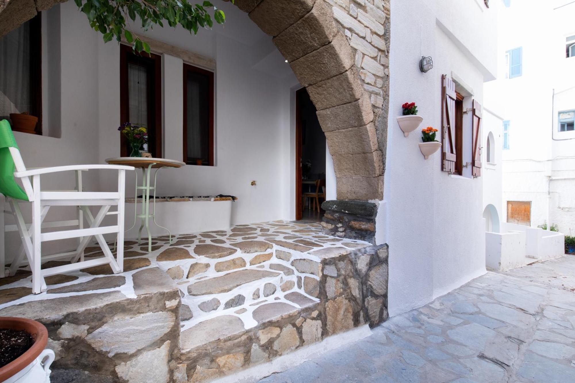 Arco Naxos Luxury Apartments Naxos City Экстерьер фото